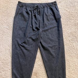 Lululemon Ankle Pants